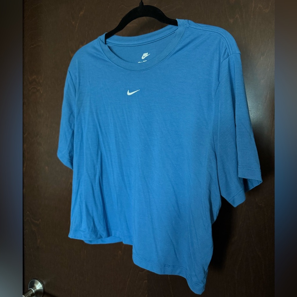 Nike Cropped T-Shirt